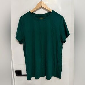 Torrid: Women’s Short Sleeve Top (ptp approx 23in) -Size Torrid 1